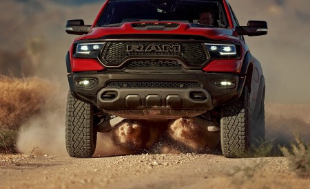 2021 Ram 1500 TRX Front Wallpapers 450x275 (7)