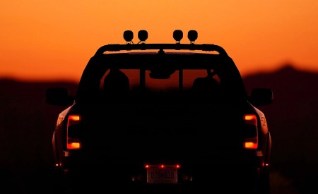 2021 Ram 1500 TRX Rear Wallpapers 450x275 (19)