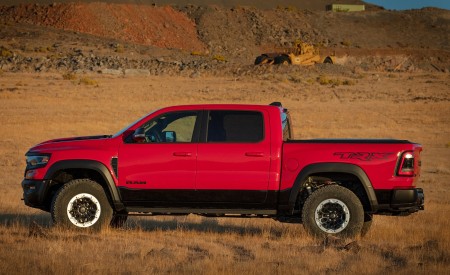 2021 Ram 1500 TRX Side Wallpapers 450x275 (34)