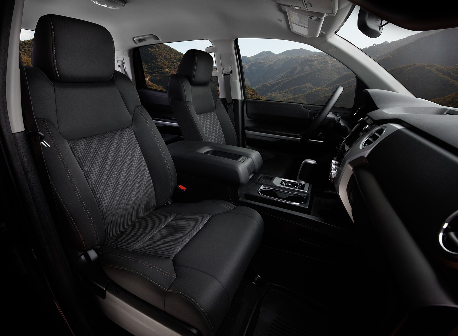 2021 Toyota Tundra Trail Edition Interior Wallpapers (7)