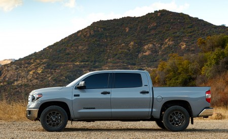 2021 Toyota Tundra Trail Edition Side Wallpapers 450x275 (4)