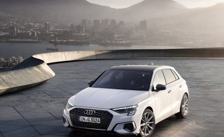 2021 Audi A3 Sportback 30 g-tron (Color: Glacier White) Front Three-Quarter Wallpapers 450x275 (5)