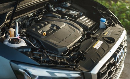 2021 Audi Q2 35 TFSI (UK-Spec) Engine Wallpapers  450x275 (154)