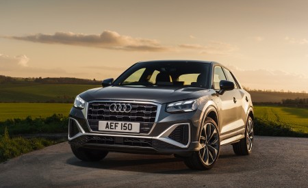 2021 Audi Q2 35 TFSI (UK-Spec) Front Wallpapers  450x275 (125)