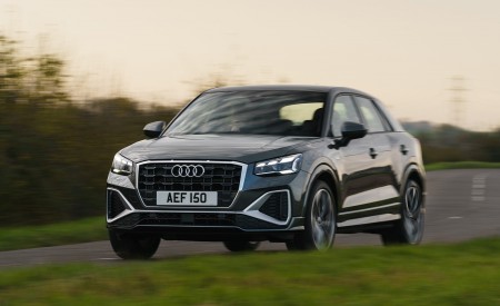 2021 Audi Q2 35 TFSI (UK-Spec) Front Wallpapers  450x275 (116)