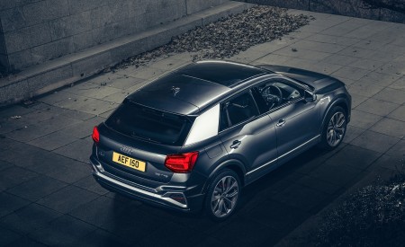 2021 Audi Q2 35 TFSI (UK-Spec) Rear Three-Quarter Wallpapers 450x275 (132)