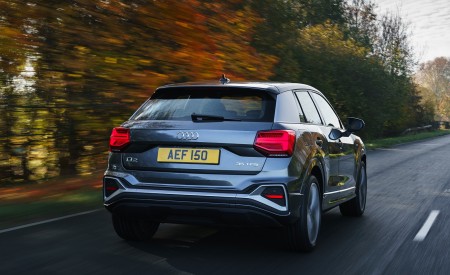 2021 Audi Q2 35 TFSI (UK-Spec) Rear Wallpapers  450x275 (110)