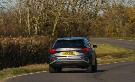 2021 Audi Q2 35 TFSI (UK-Spec) Rear Wallpapers 450x275 (112)