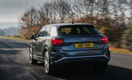 2021 Audi Q2 35 TFSI (UK-Spec) Rear Wallpapers 450x275 (105)