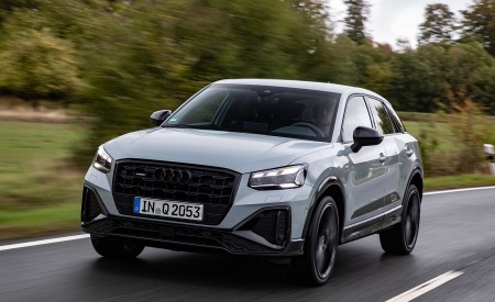 2021 Audi Q2 (Color: Arrow Gray) Front Three-Quarter Wallpapers  450x275 (2)