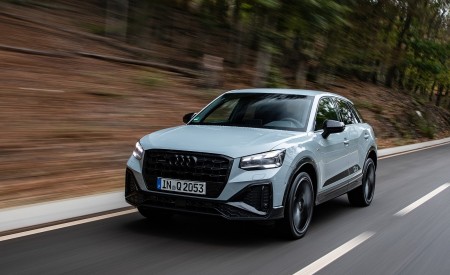 2021 Audi Q2 (Color: Arrow Gray) Front Three-Quarter Wallpapers 450x275 (4)