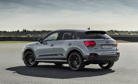 2021 Audi Q2 (Color: Arrow Gray) Rear Three-Quarter Wallpapers 450x275 (45)