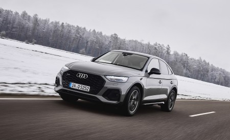 2021 Audi Q5 Sportback (Color: Daytona Grey) Front Three-Quarter Wallpapers 450x275 (30)