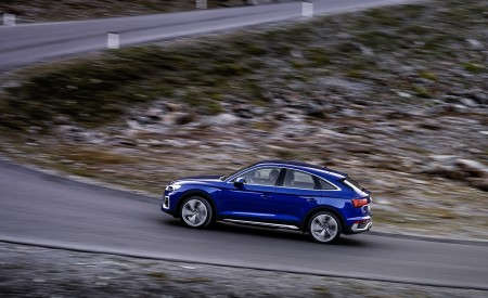 2021 Audi Q5 Sportback (Color: Ultra Blue) Side Wallpapers 450x275 (66)