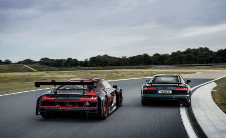 2021 Audi R8 Green Hell (Color: Tioman Green) and R8 LMS Wallpapers  450x275 (17)