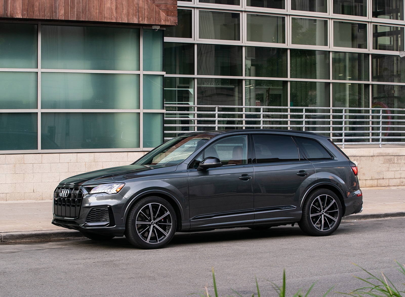 2021 Audi SQ7 (US-Spec) Front Three-Quarter Wallpapers (9)
