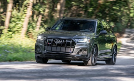 2021 Audi SQ7 (US-Spec) Front Wallpapers 450x275 (3)