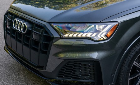 2021 Audi SQ7 (US-Spec) Headlight Wallpapers 450x275 (12)
