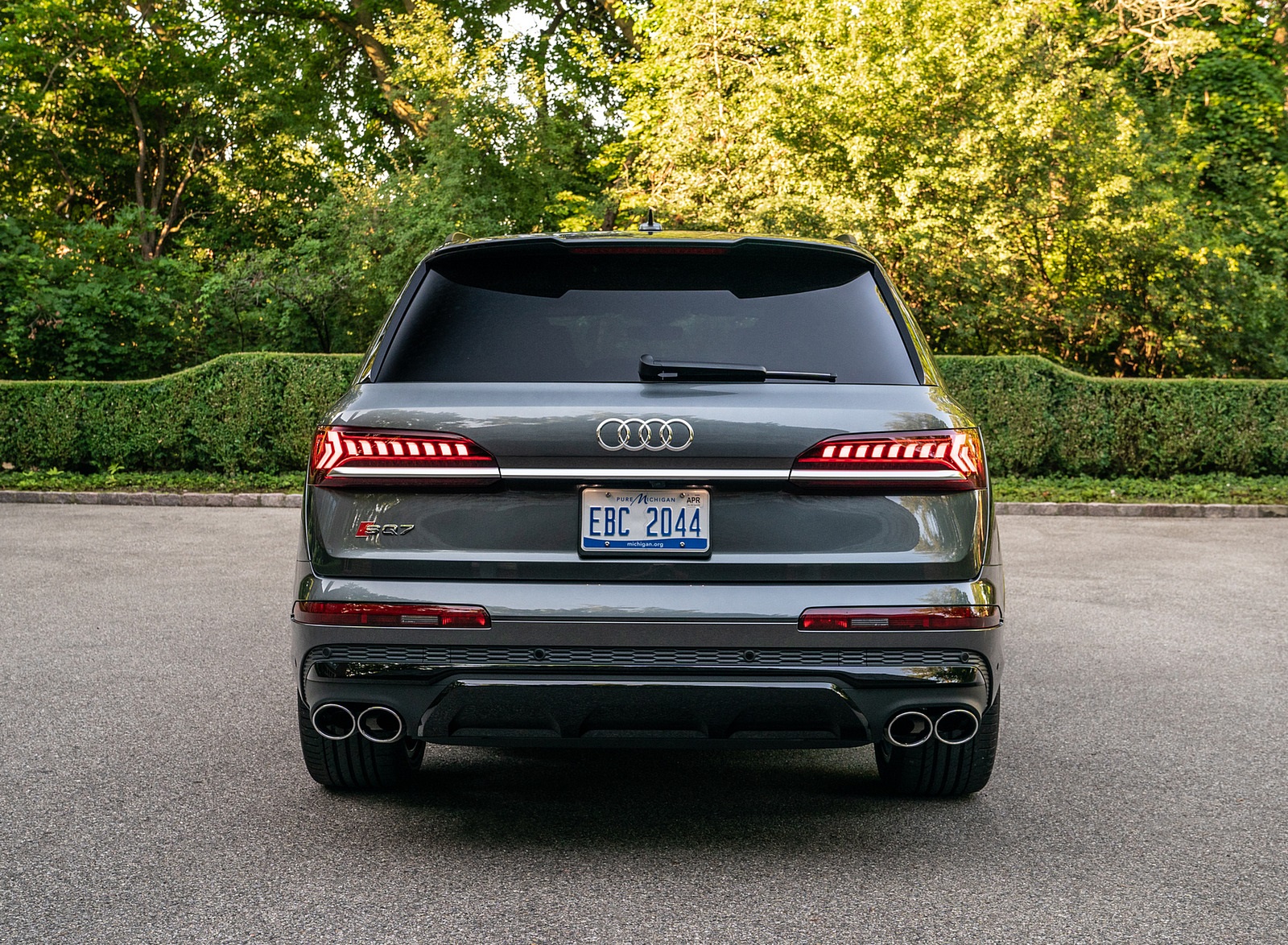 2021 Audi SQ7 (US-Spec) Rear Wallpapers (11)