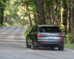 2021 Audi SQ7 (US-Spec) Rear Wallpapers 150x120 (4)