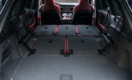 2021 Audi SQ7 (US-Spec) Trunk Wallpapers 450x275 (33)