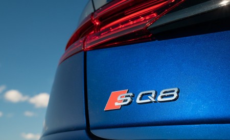 2021 Audi SQ8 (US-Spec) Badge Wallpapers 450x275 (20)