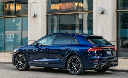 2021 Audi SQ8 (US-Spec) Rear Three-Quarter Wallpapers 450x275 (14)