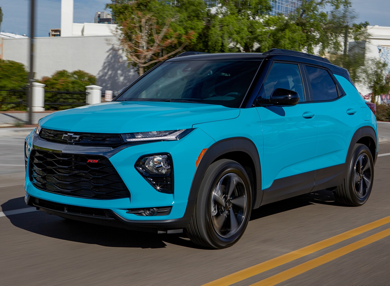 2021 Chevrolet Trailblazer RS Front Three-Quarter Wallpapers #2 of 11
