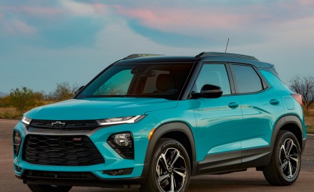 2021 Chevrolet Trailblazer RS Front Three-Quarter Wallpapers 450x275 (3)