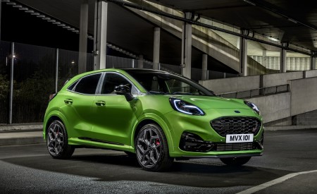 2021 Ford Puma ST Front Three-Quarter Wallpapers  450x275 (49)