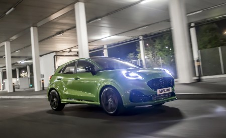2021 Ford Puma ST Front Three-Quarter Wallpapers  450x275 (39)