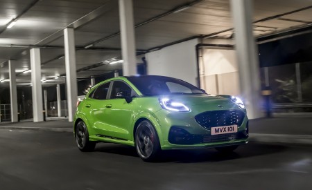 2021 Ford Puma ST Front Three-Quarter Wallpapers  450x275 (40)