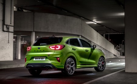 2021 Ford Puma ST Rear Three-Quarter Wallpapers  450x275 (51)