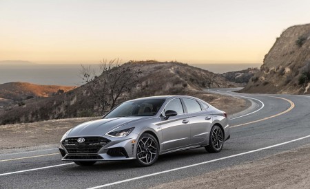 2021 Hyundai Sonata N Line (Color: Silver Pearl) Front Three-Quarter Wallpapers 450x275 (2)