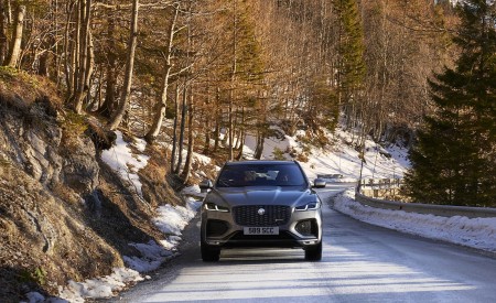 2021 Jaguar F-PACE Front Wallpapers  450x275 (19)