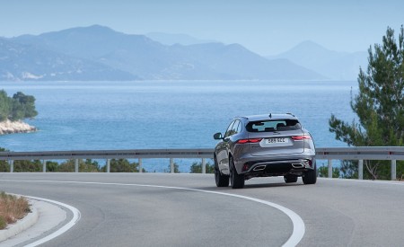 2021 Jaguar F-PACE Rear Wallpapers  450x275 (10)