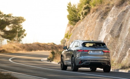 2021 Jaguar F-PACE Rear Wallpapers 450x275 (26)
