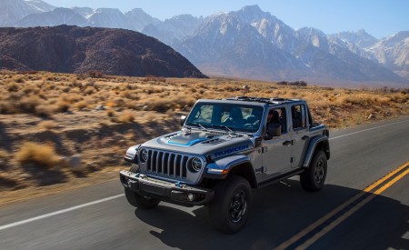 2021 Jeep Wrangler 4xe Plug-In Hybrid Front Three-Quarter Wallpapers  450x275 (11)