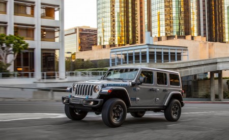 2021 Jeep Wrangler 4xe Plug-In Hybrid Front Three-Quarter Wallpapers  450x275 (2)