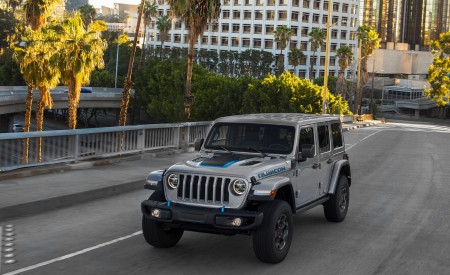2021 Jeep Wrangler 4xe Plug-In Hybrid Front Three-Quarter Wallpapers 450x275 (8)