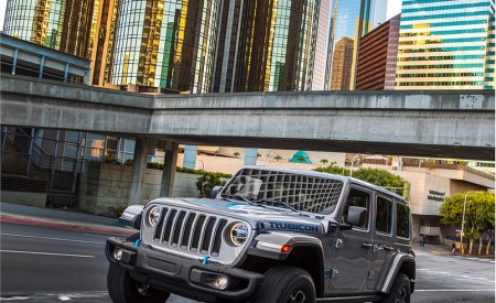 2021 Jeep Wrangler 4xe Plug-In Hybrid Front Three-Quarter Wallpapers 450x275 (4)
