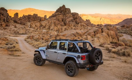 2021 Jeep Wrangler 4xe Plug-In Hybrid Rear Three-Quarter Wallpapers  450x275 (20)
