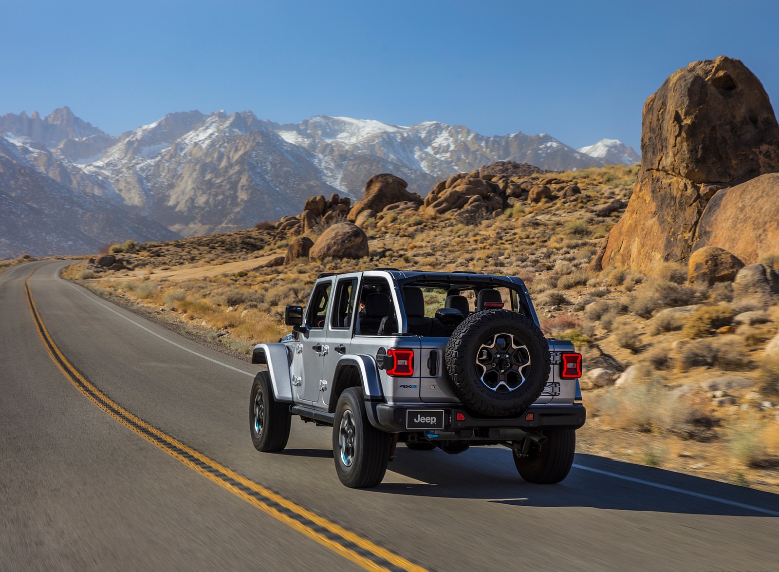 2021 Jeep Wrangler 4xe Plug-In Hybrid Rear Three-Quarter Wallpapers (15)