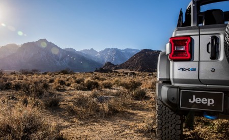 2021 Jeep Wrangler 4xe Plug-In Hybrid Tail Light Wallpapers 450x275 (24)