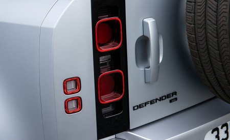 2021 Land Rover Defender 90 Tail Light Wallpapers 450x275 (39)