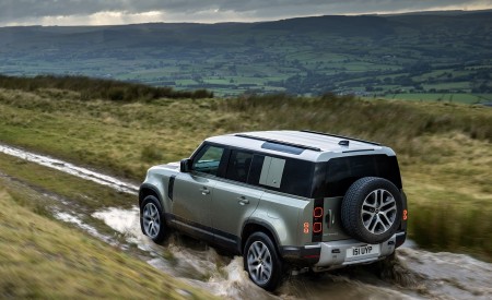 2021 Land Rover Defender Plug-In Hybrid Rear Three-Quarter Wallpapers 450x275 (19)