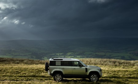 2021 Land Rover Defender Plug-In Hybrid Side Wallpapers 450x275 (11)