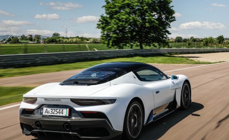 2021 Maserati MC20 (Color: Bianco Audace) Rear Three-Quarter Wallpapers 450x275 (67)