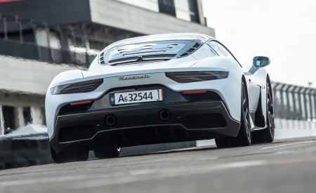 2021 Maserati MC20 (Color: Bianco Audace) Rear Wallpapers  450x275 (72)