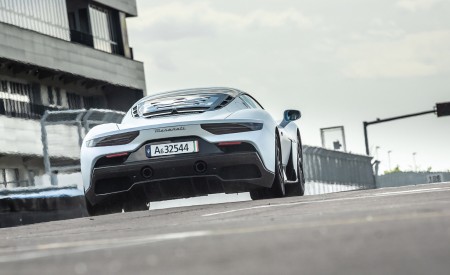 2021 Maserati MC20 (Color: Bianco Audace) Rear Wallpapers 450x275 (73)